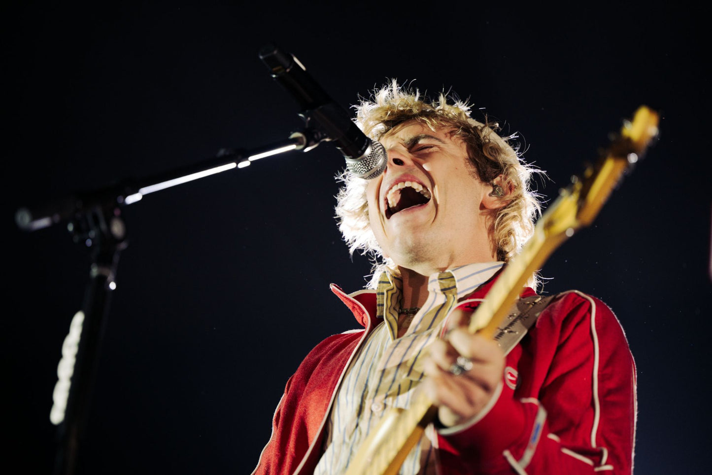 Tiny Desk Live Series – Artist Spotlight Package